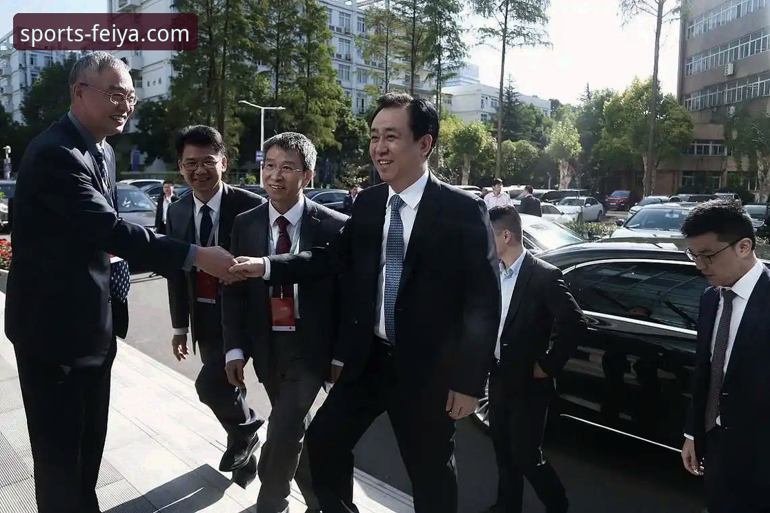 飞亚体育流畅体验官方下载 从“金元帝国”到法庭被告:许家印与恒大足球兴衰的深度剖析报告